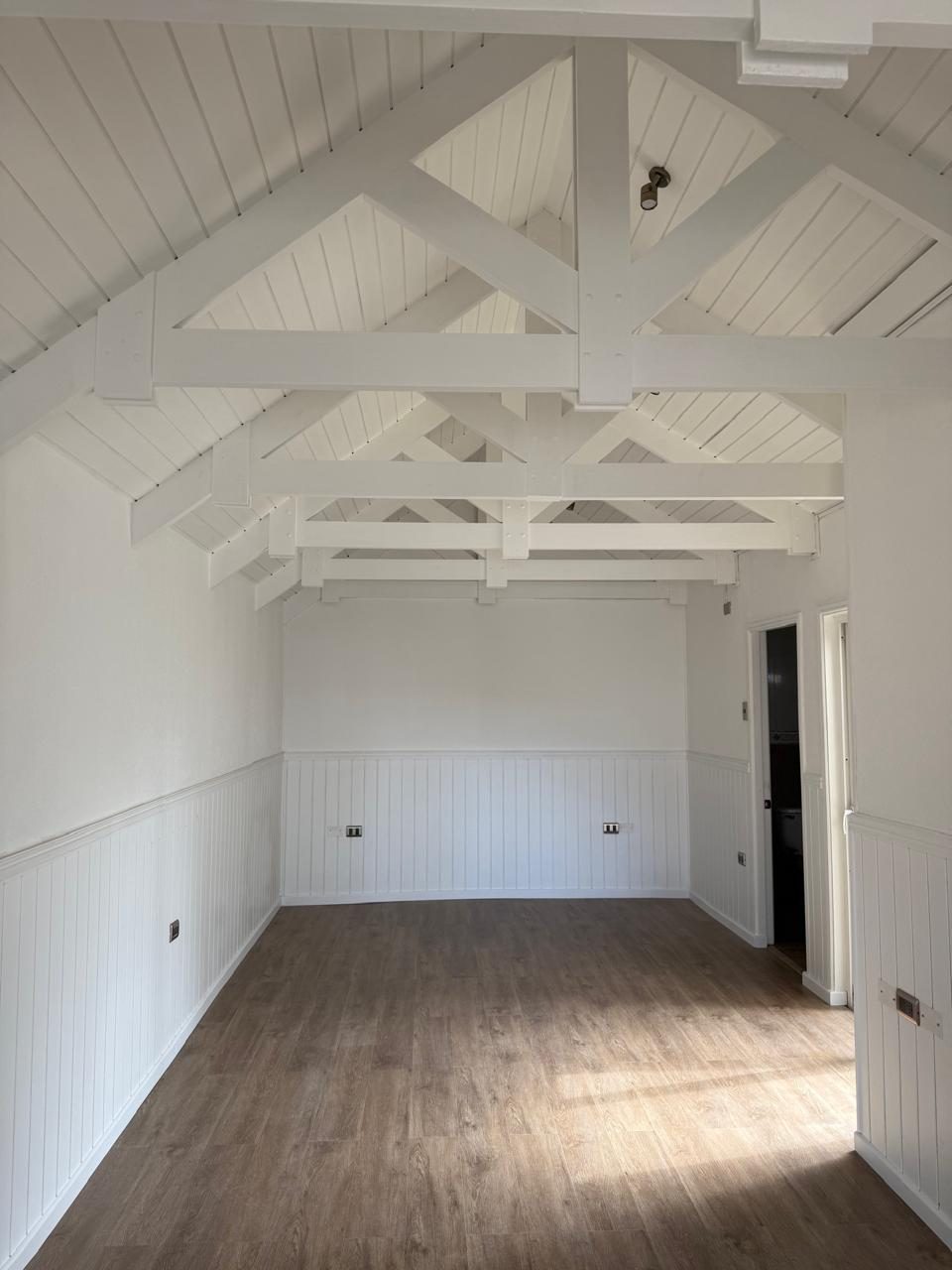 Quincho con vigas vistas